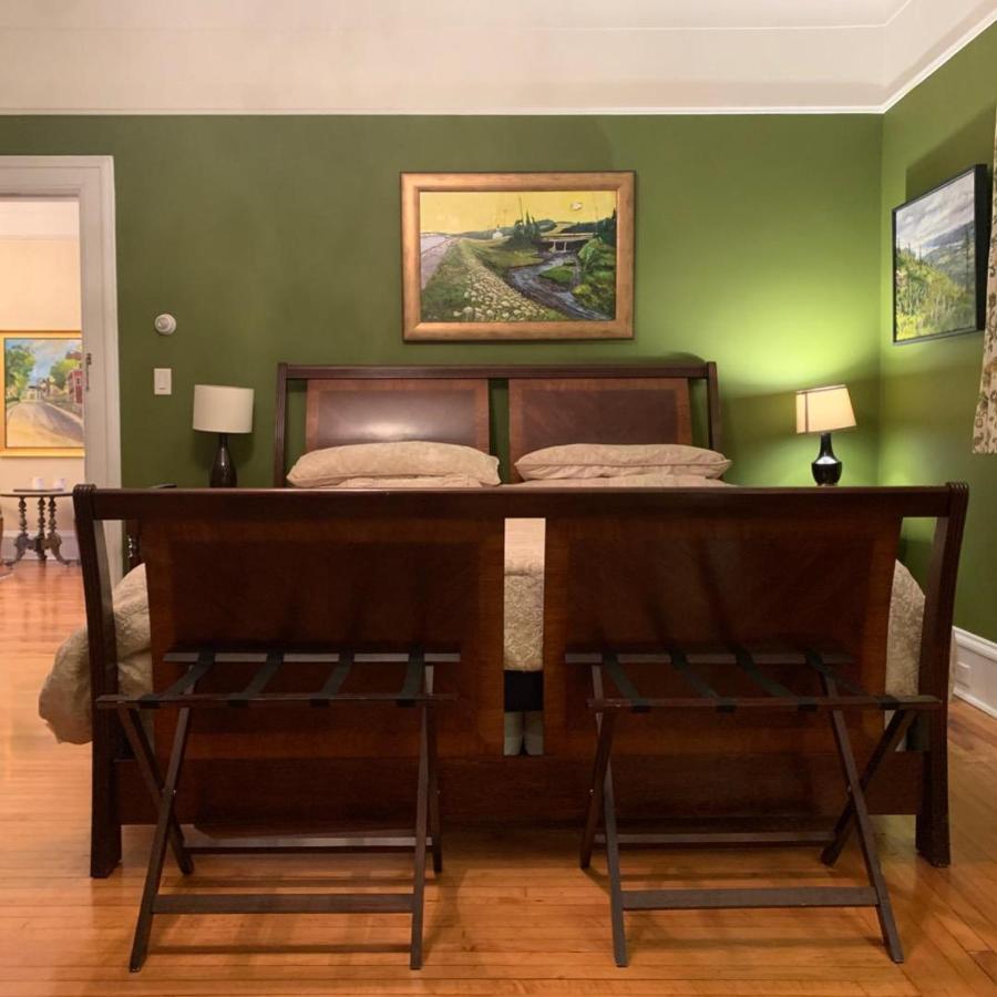 Monroe House Executive Guest Suites เซนต์จอห์น ภายนอก รูปภาพ
