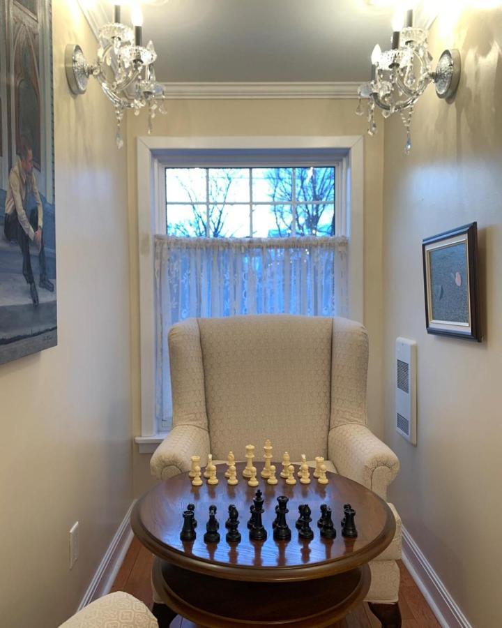 Monroe House Executive Guest Suites เซนต์จอห์น ภายนอก รูปภาพ