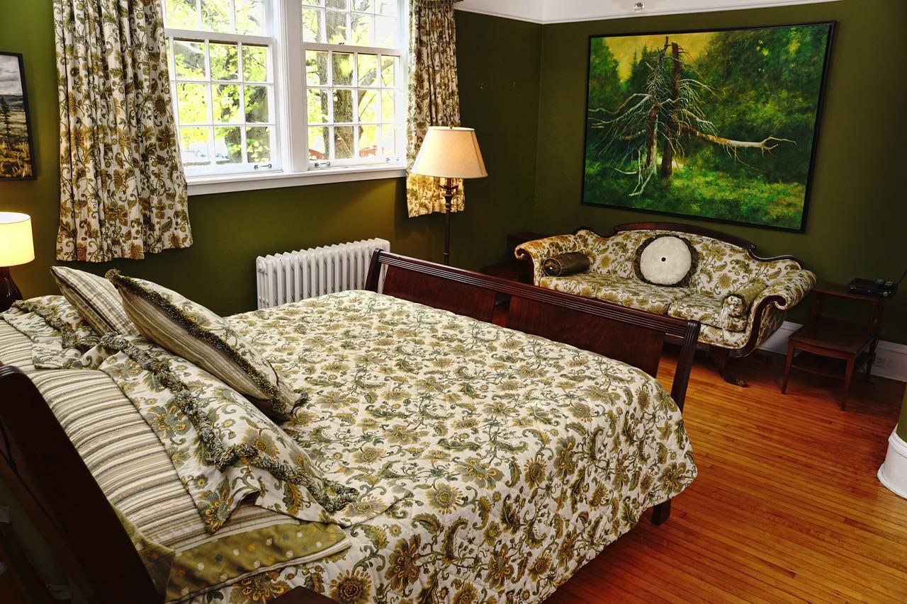 Monroe House Executive Guest Suites เซนต์จอห์น ภายนอก รูปภาพ